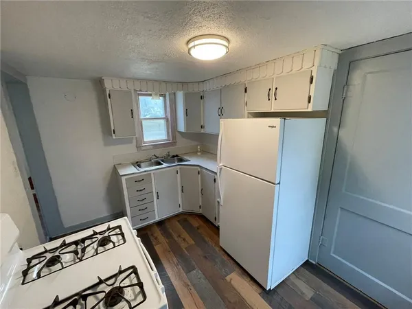 $92,500 | 209 East Kentucky Street, Windsor, MO 65360