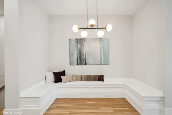 $1,250,000 | 2720 North Ashland Avenue, Unit 1N, Chicago, IL 60614