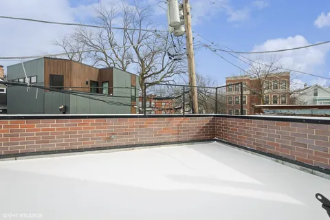$1,250,000 | 2720 North Ashland Avenue, Unit 1N, Chicago, IL 60614