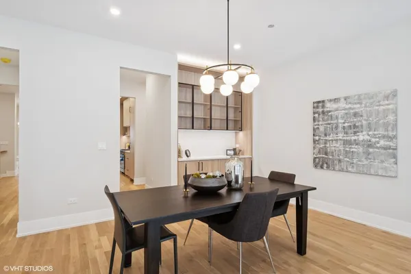 $1,250,000 | 2720 North Ashland Avenue, Unit 1N, Chicago, IL 60614