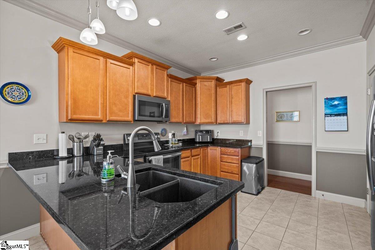 104 Dewfield Lane Boiling Springs, SC 29316 - Photo 11 of 28 Gallery Image 11