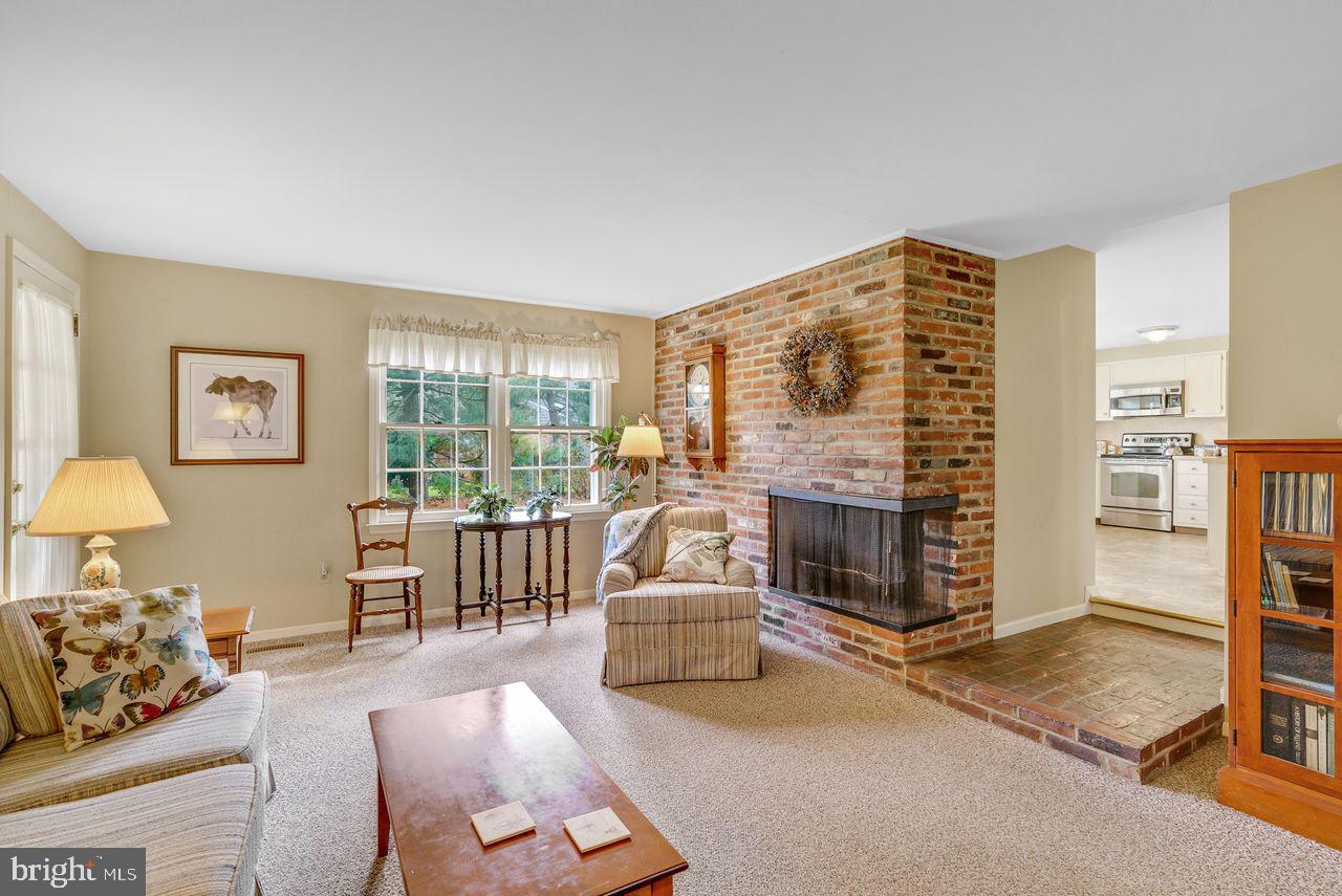 237 Hedgeman Road Moorestown, NJ 08057 - Photo 14 of 26 Gallery Image 14