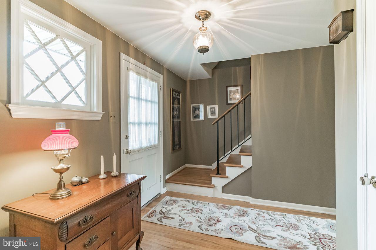 237 Hedgeman Road Moorestown, NJ 08057 - Photo 2 of 26 Gallery Image 2