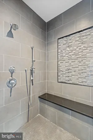 $1,100,000 | 6724 Accipiter Drive, New Market, MD 21774