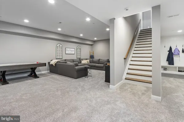 $1,100,000 | 6724 Accipiter Drive, New Market, MD 21774