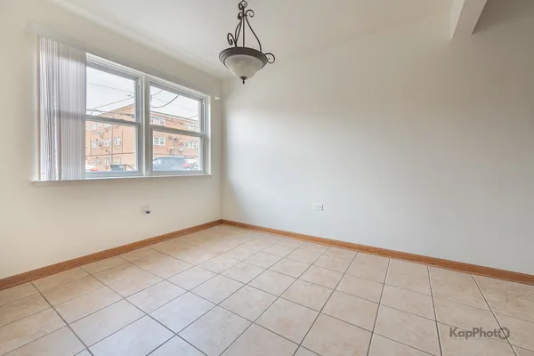 $135,000 | 6914 West 65th Street, Unit 7, Chicago, IL 60638