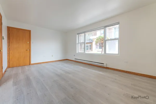 $135,000 | 6914 West 65th Street, Unit 7, Chicago, IL 60638