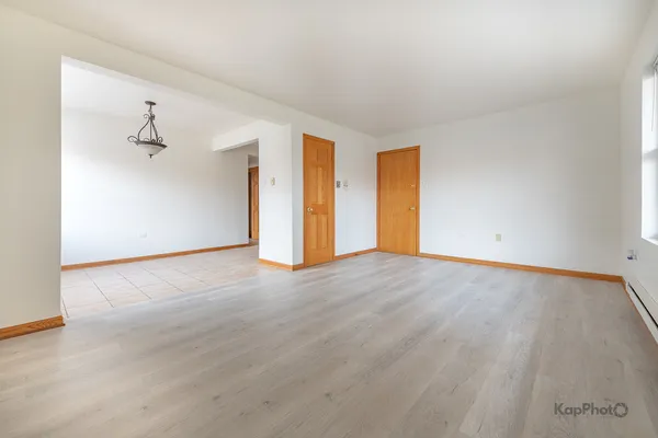 $135,000 | 6914 West 65th Street, Unit 7, Chicago, IL 60638