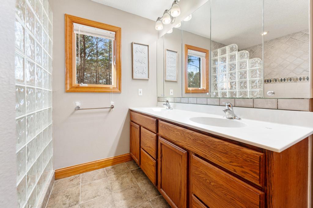 233 Chestnut Drive Westminster, SC 29693 - Photo 19 of 45