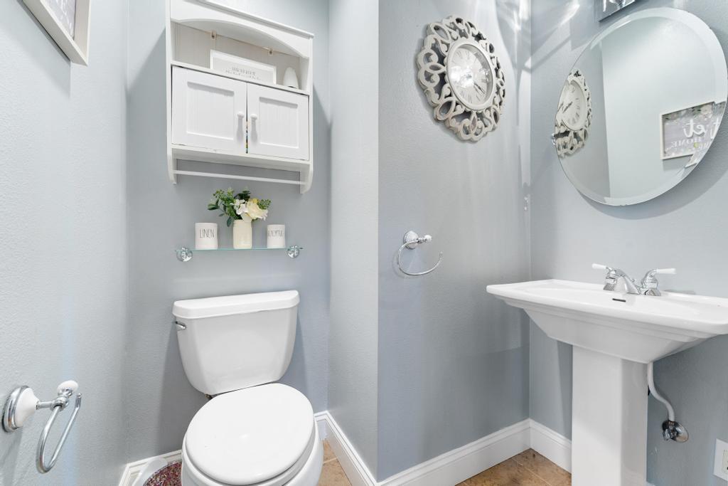 233 Chestnut Drive Westminster, SC 29693 - Photo 6 of 45