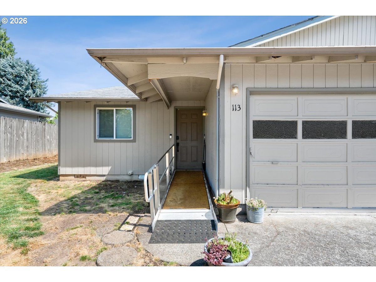 113 Southwest 9th Street Sublimity, OR 97385 - Photo 5 of 31