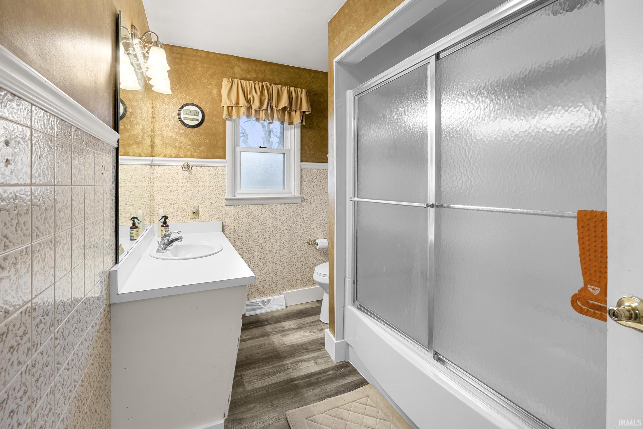1609 Jackson Street Jasper, IN 47546 - Photo 12 of 36