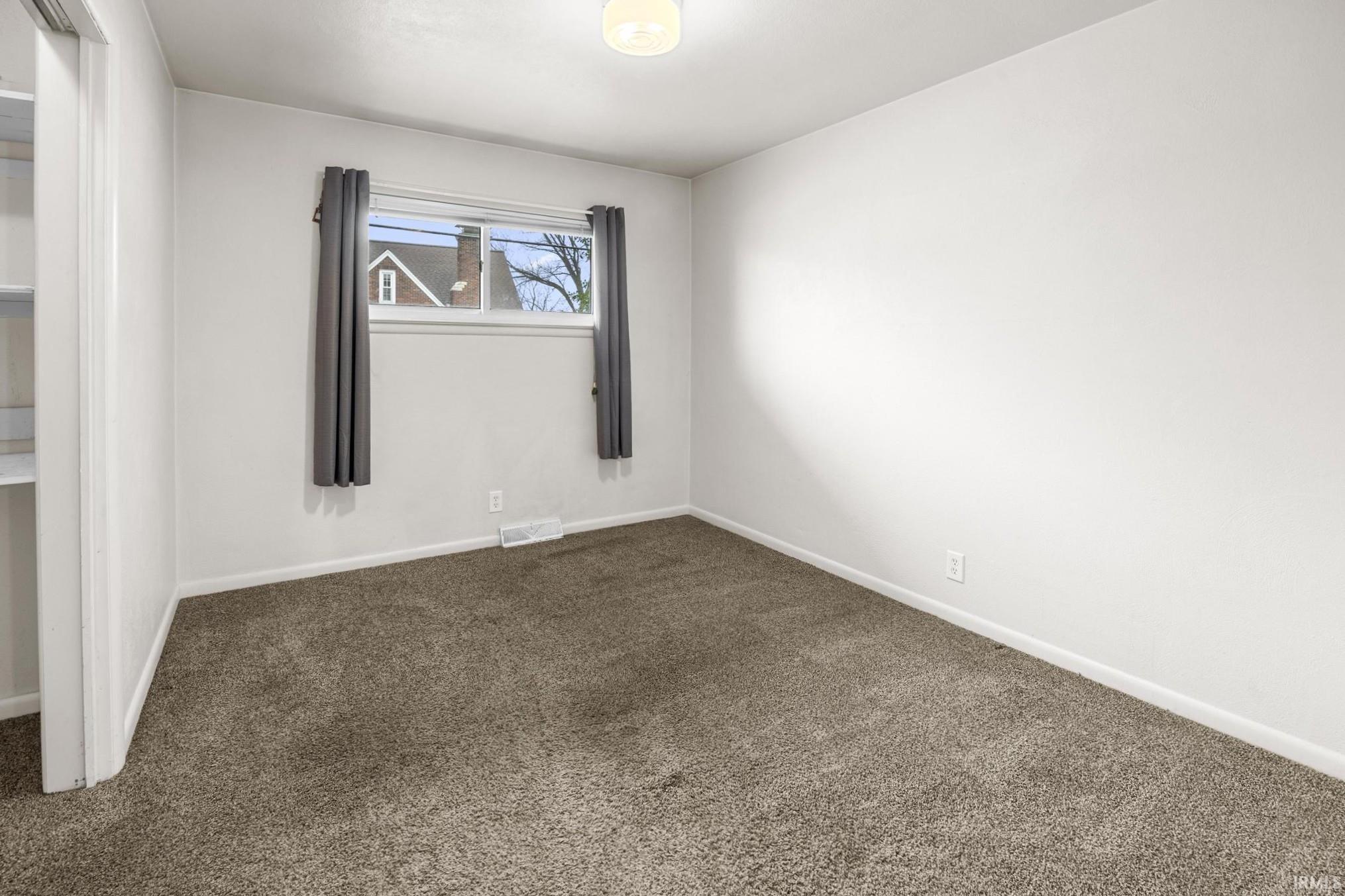 1609 Jackson Street Jasper, IN 47546 - Photo 15 of 36