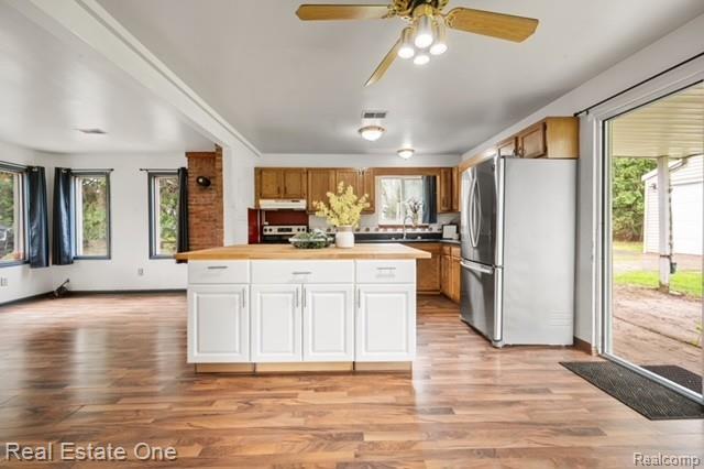 11099 North Irish Road Otisville, MI 48463 - Photo 2 of 23 kitchen2.jpeg