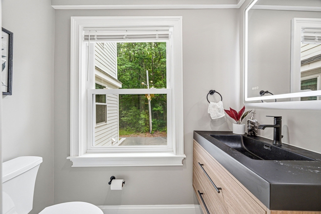 63 Russell Road Wellesley, MA 02482 - Photo 13 of 28 Gallery Image 13