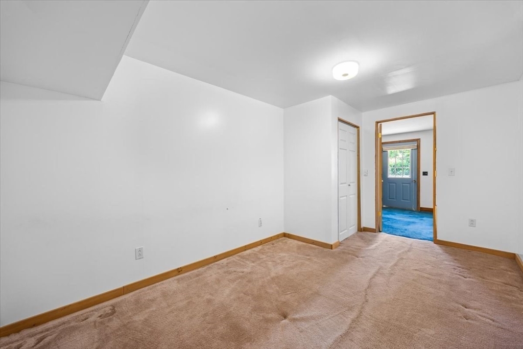 27 Nadine Road Brockton, MA 02302 - Photo 26 of 42