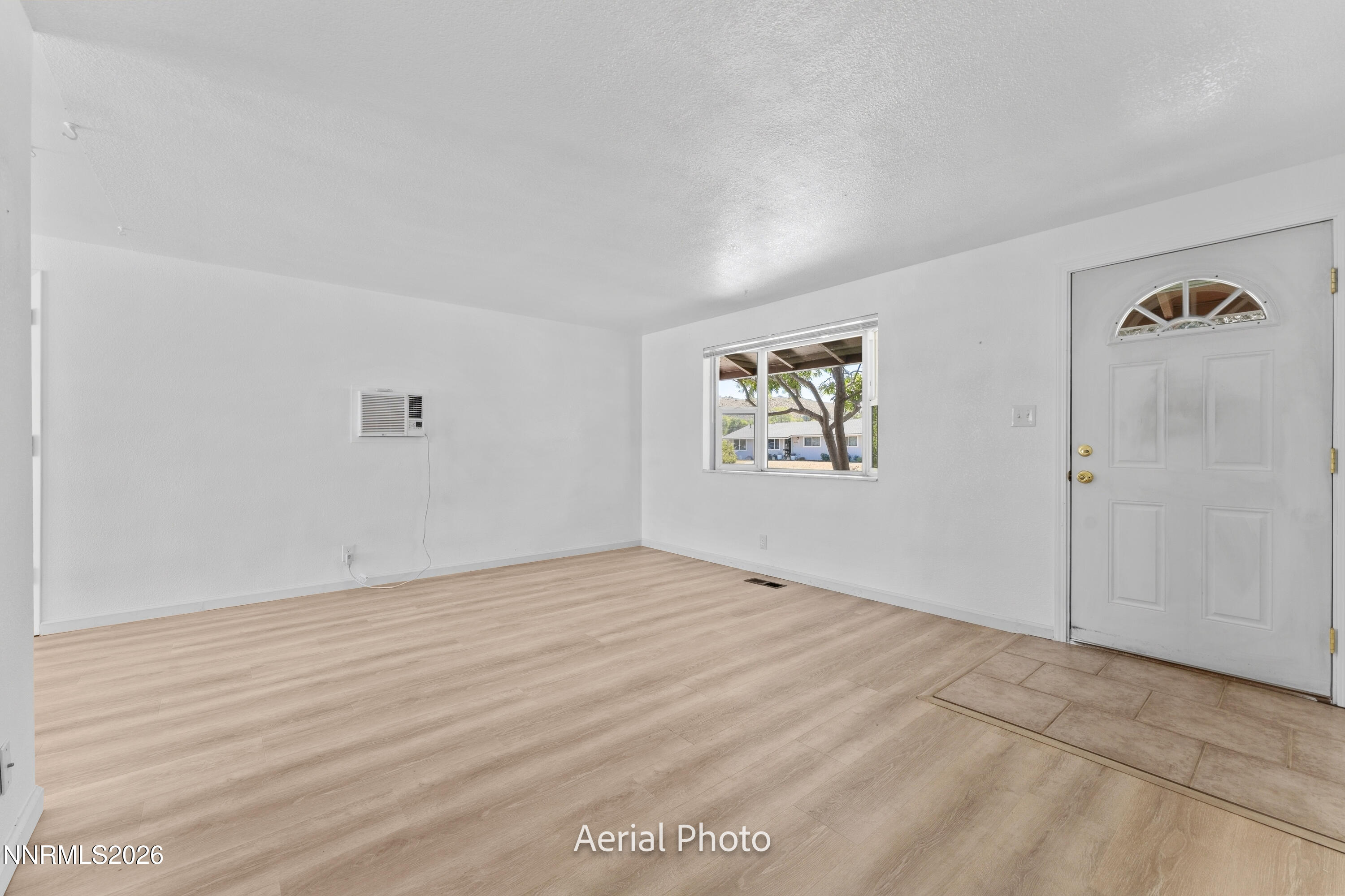 9245 Fremont Way Reno, NV 89506 - Photo 6 of 38 07-9245 Fremont Way Reno NV 89506 (7 of