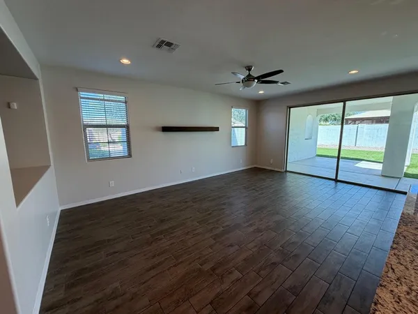 $3,395 | 9854 East Tungsten Drive, Mesa, AZ 85212