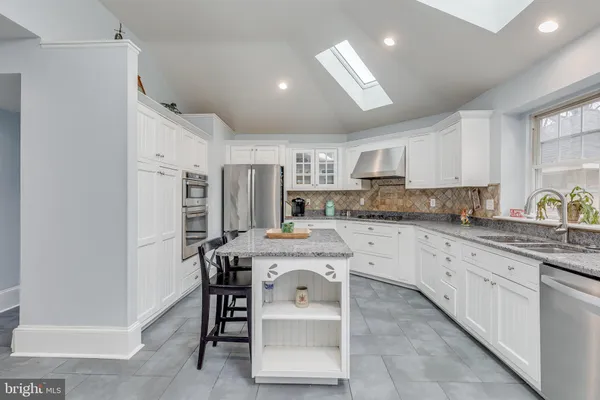 $875,000 | 401 West 3rd Street, Moorestown, NJ 08057