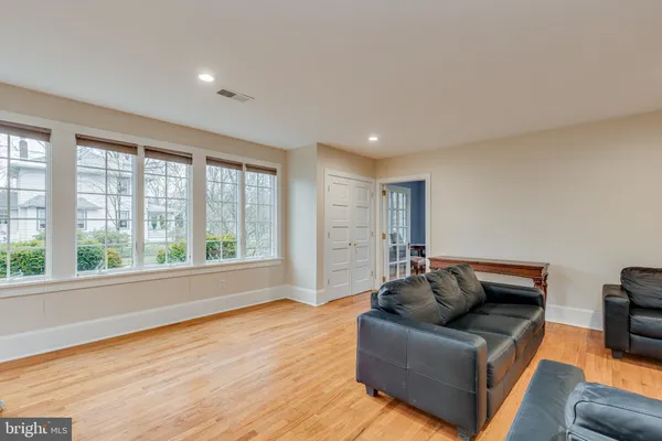 $875,000 | 401 West 3rd Street, Moorestown, NJ 08057