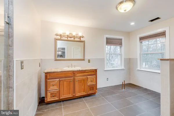 $875,000 | 401 West 3rd Street, Moorestown, NJ 08057