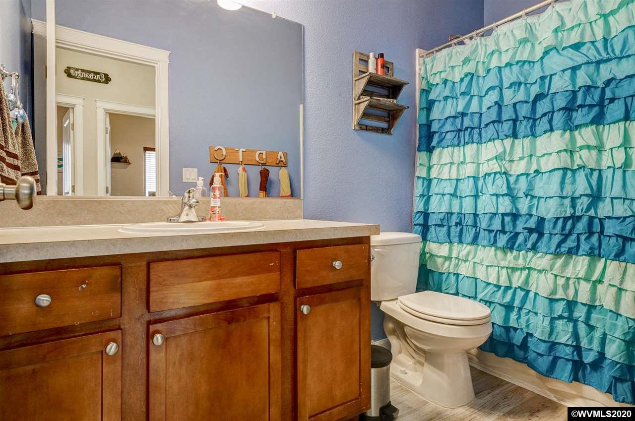915 Salamander Road Southeast Jefferson, OR 97352 - Photo 20 of 33 Gallery Image 20