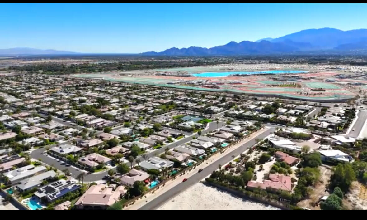 35335 Via Josefina Rancho Mirage, CA 92270 - Photo 3 of 24 a view of a city