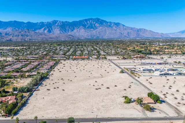 a view of an outdoor space with mountain