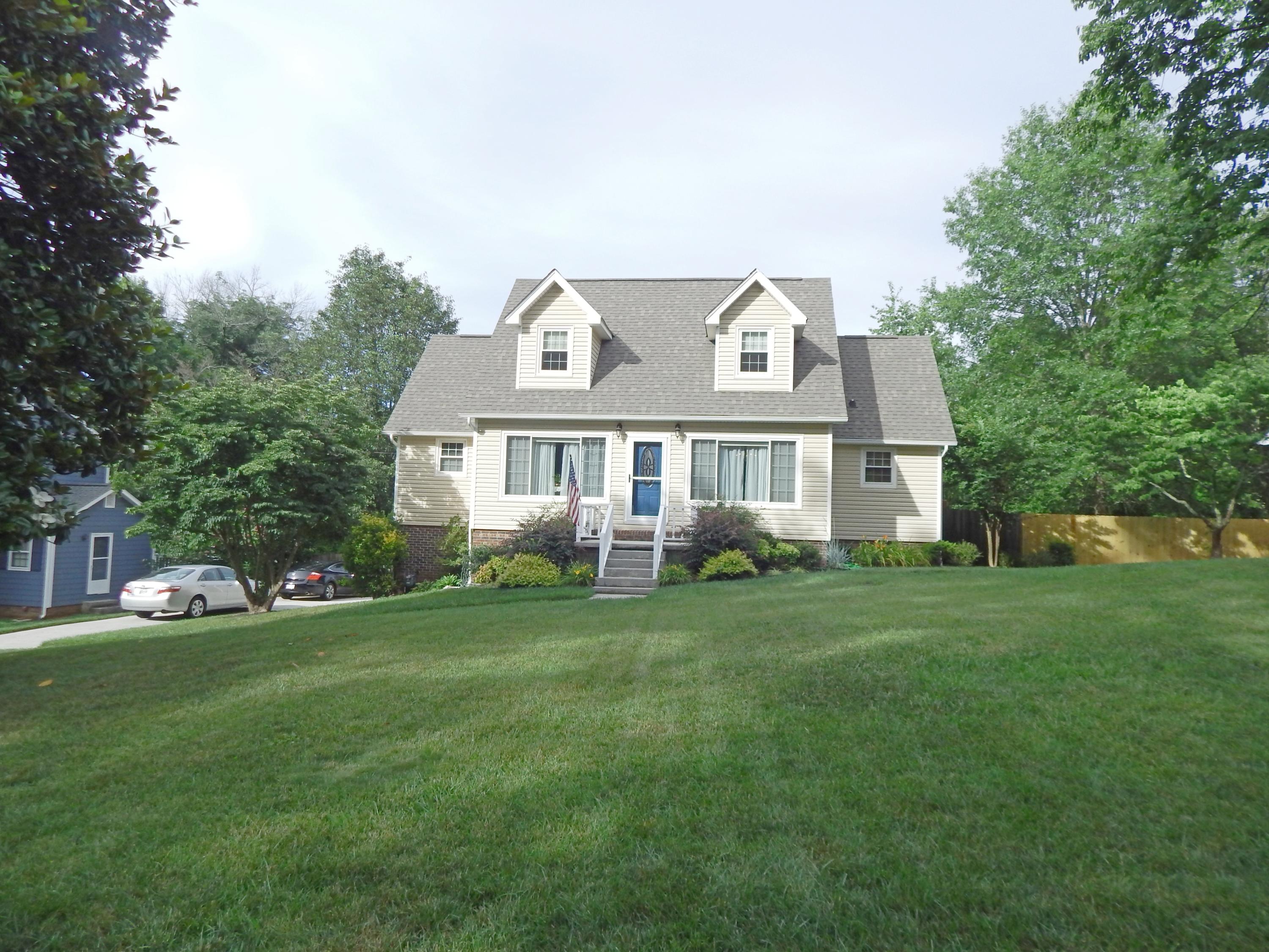 1316 Candlewick Road Knoxville, TN 37932 - Photo 1 of 39 DSCN5516