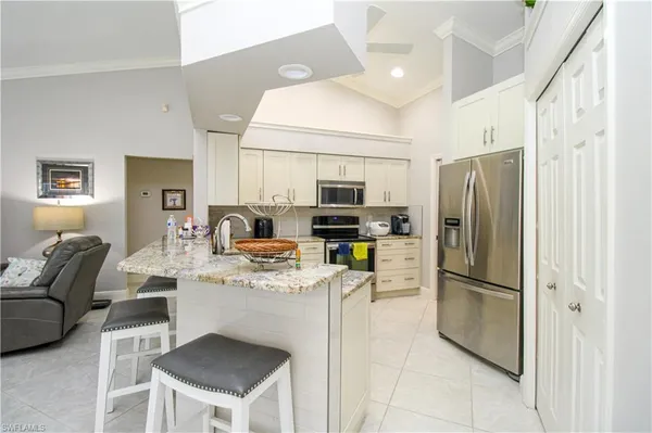 $7,000 | 333 Wentworth Court, Naples, FL 34104