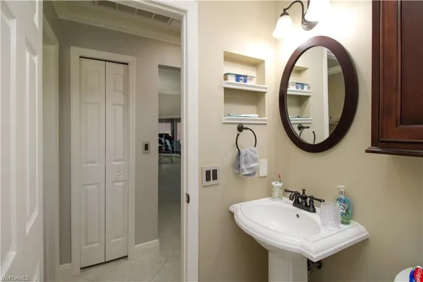 $7,000 | 333 Wentworth Court, Naples, FL 34104