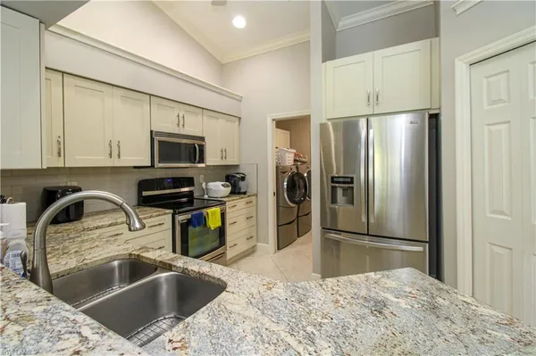 $7,000 | 333 Wentworth Court, Naples, FL 34104