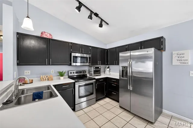 $299,900 | 654 Glenshee Drive, Wentzville, MO 63385