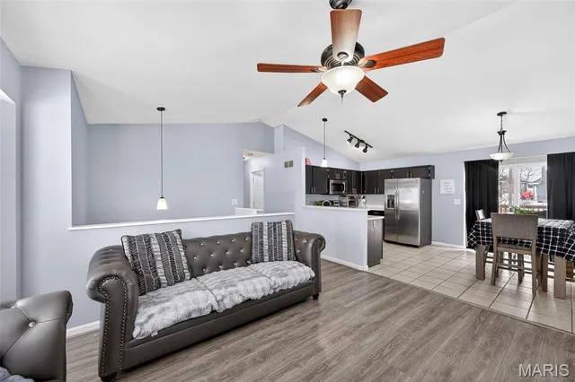 $299,900 | 654 Glenshee Drive, Wentzville, MO 63385