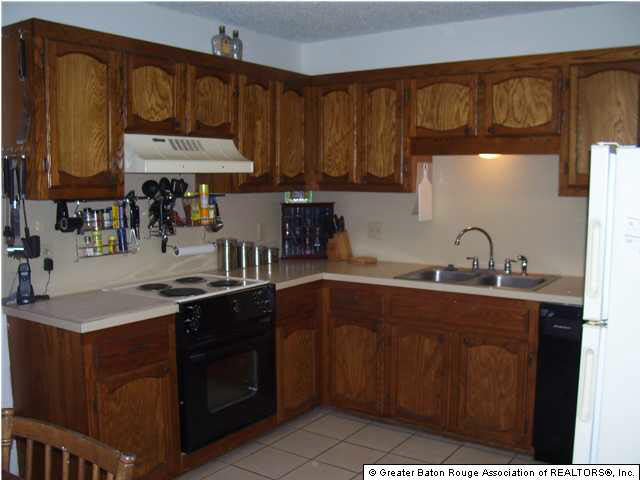 8857 Pecan Tree Drive Baton Rouge, LA 70810 - Photo 2 of 6 Gallery Image 2