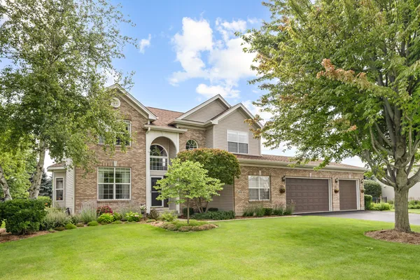 $570,000 | 5918 Meadowlark Lane, Johnsburg, IL 60051