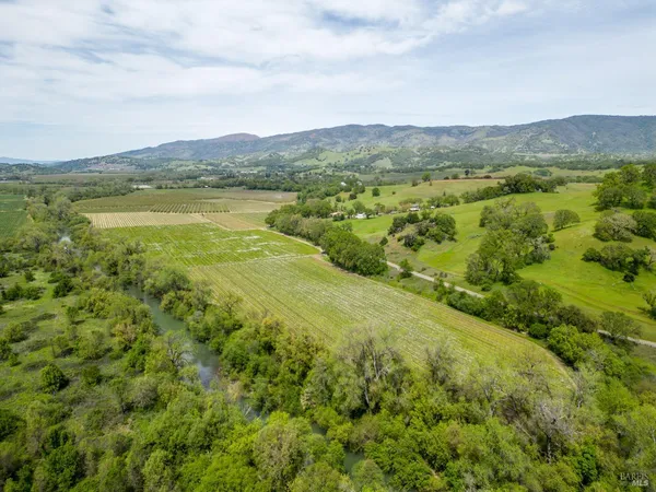 $6,950,000 | 14495 Old River Road, Hopland, CA 95449