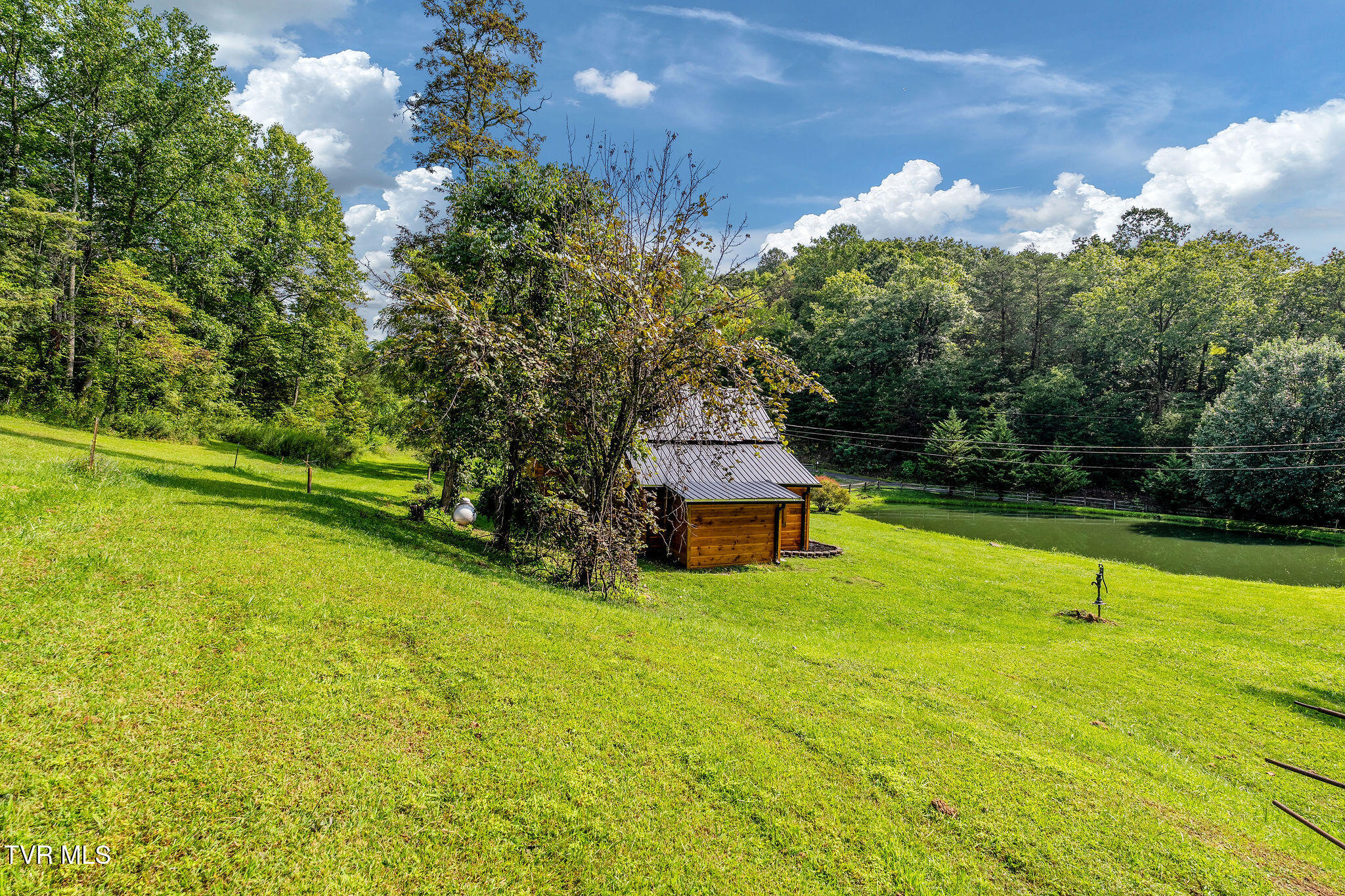 2335 Wattenbarger Gap Road Greeneville, TN 37745 - Photo 12 of 103 DSC07958