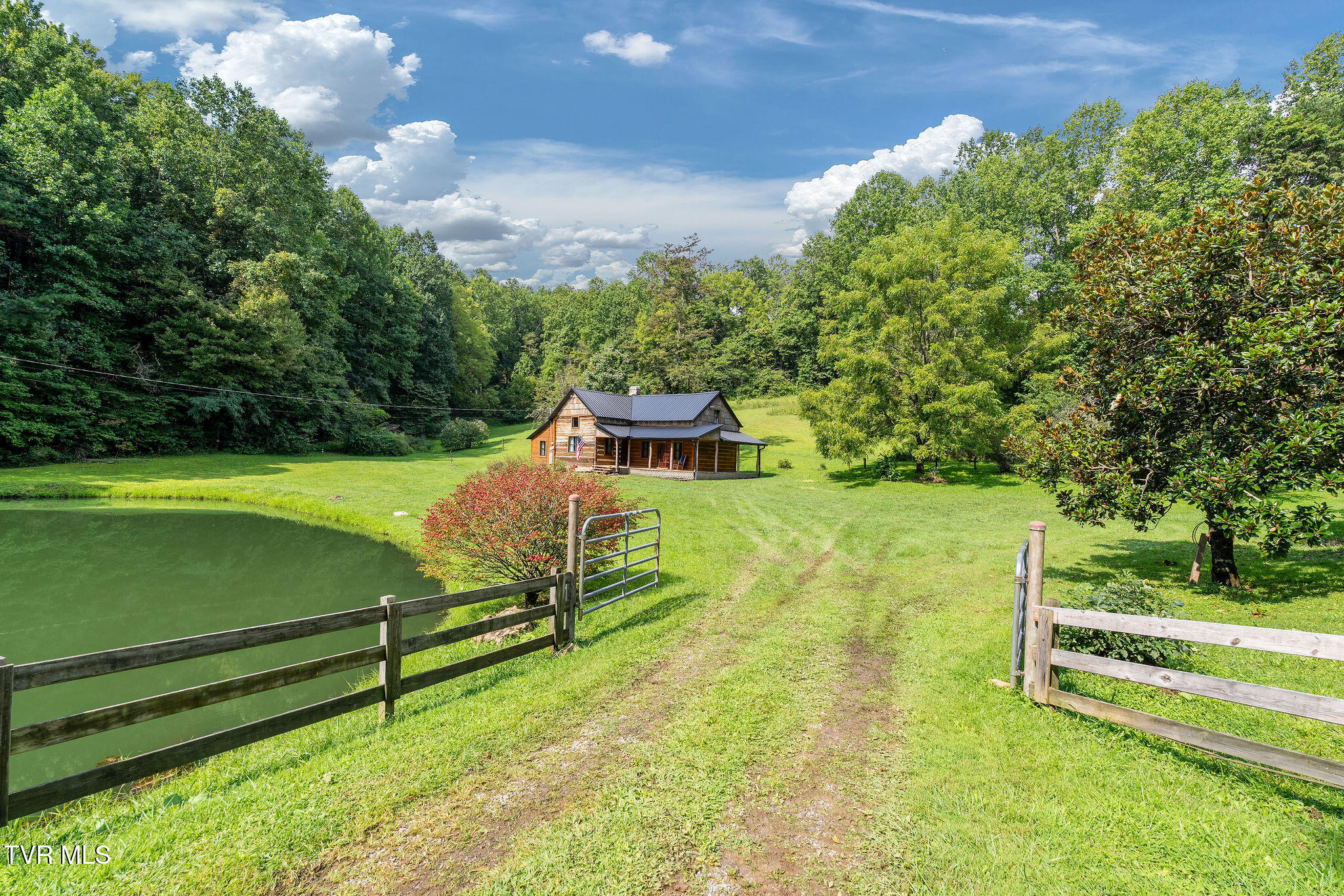 2335 Wattenbarger Gap Road Greeneville, TN 37745 - Photo 16 of 103 DSC07975