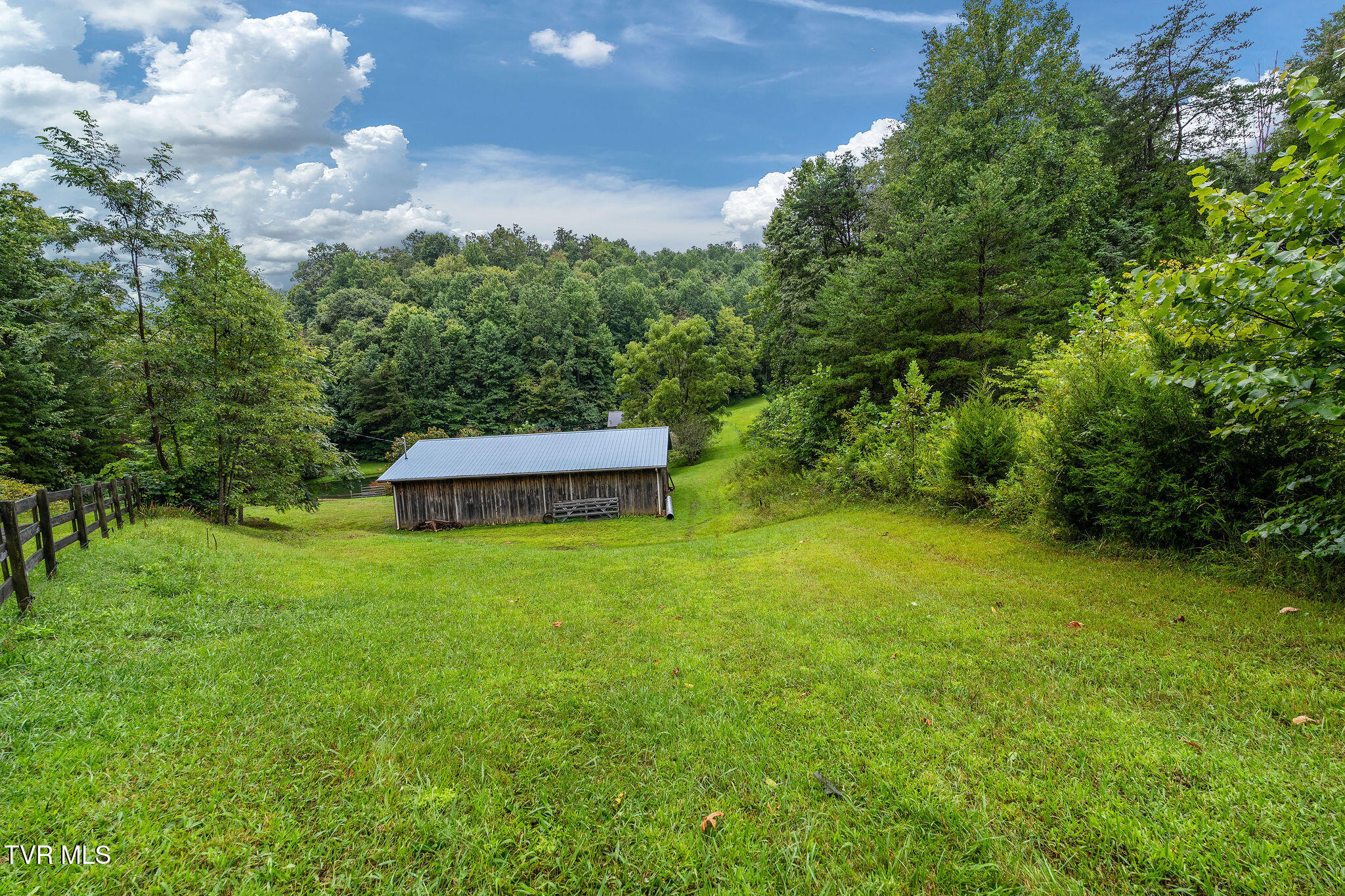 2335 Wattenbarger Gap Road Greeneville, TN 37745 - Photo 71 of 103 DSC07990