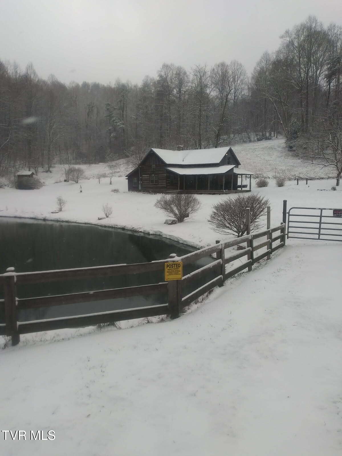 2335 Wattenbarger Gap Road Greeneville, TN 37745 - Photo 93 of 103 Snow