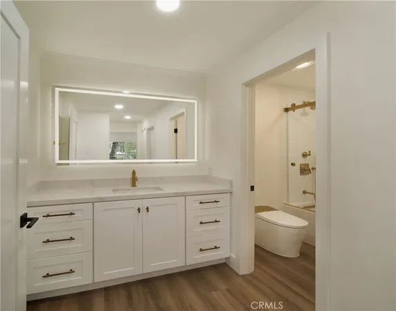 $7,500 | 320 Villa Point Drive, Newport Beach, CA 92660