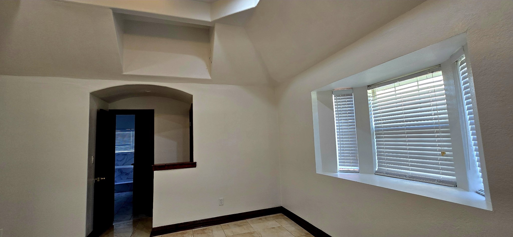 14830 Croxton Drive Houston, TX 77015 - Photo 13 of 38 Master bedroom nook for a TV on the ceiling