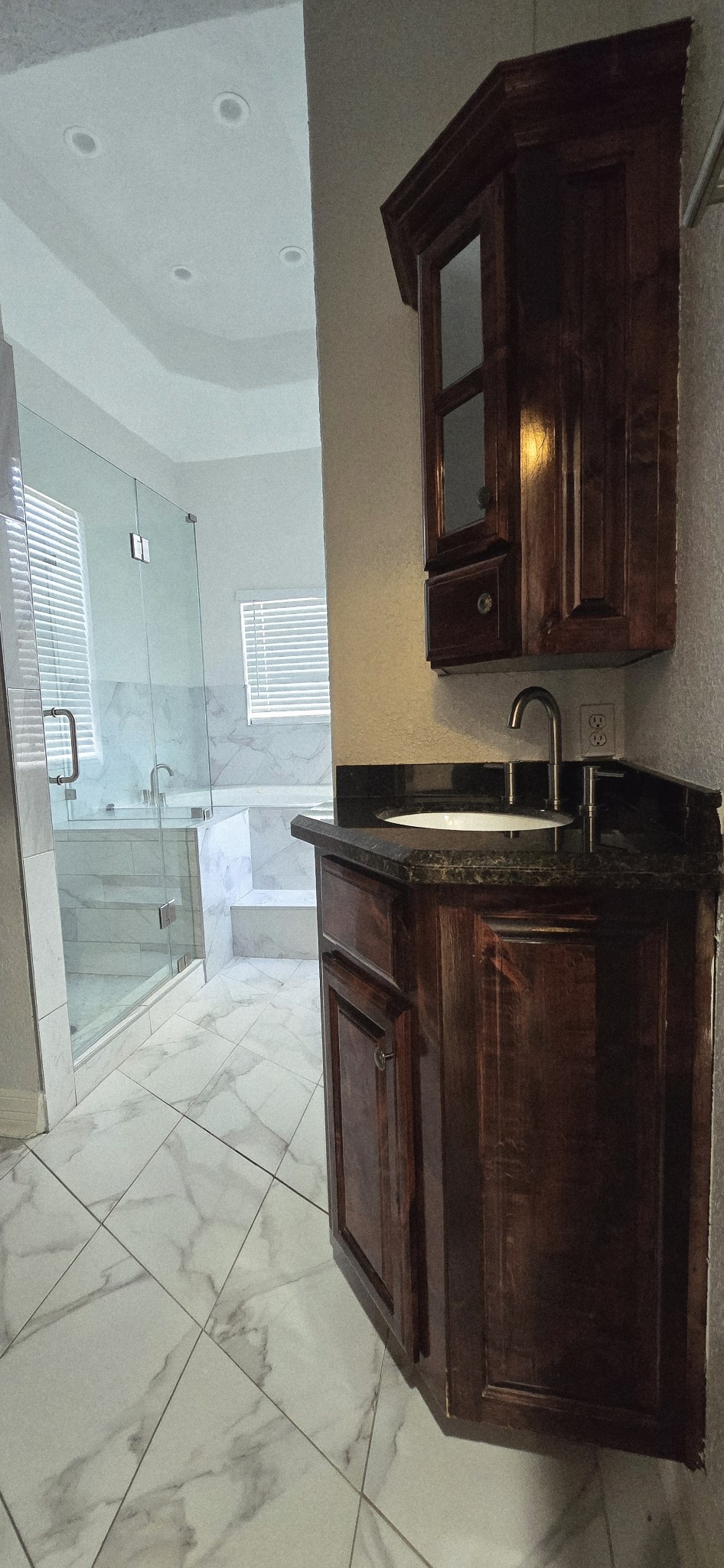 14830 Croxton Drive Houston, TX 77015 - Photo 14 of 38 Master bedroom Vanity 1