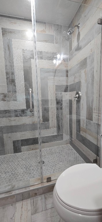 14830 Croxton Drive Houston, TX 77015 - Photo 24 of 38 a bathroom with a shower