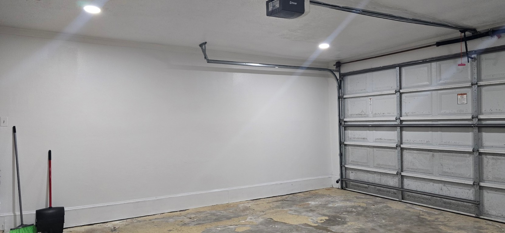 14830 Croxton Drive Houston, TX 77015 - Photo 36 of 38 a view of an empty room