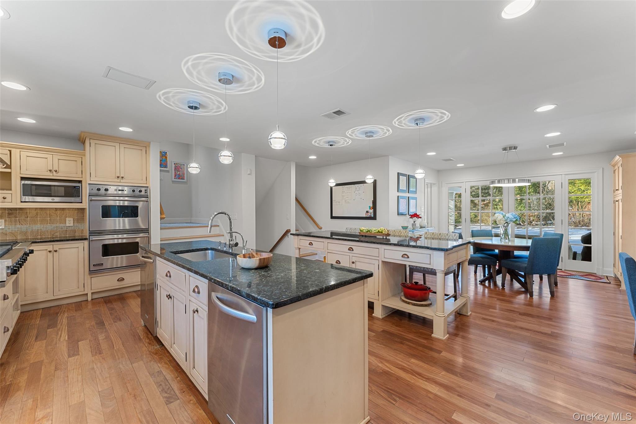 110 Round Hill Road Scarsdale, NY 10583 - Photo 12 of 48 View of kitchen into breakfast area