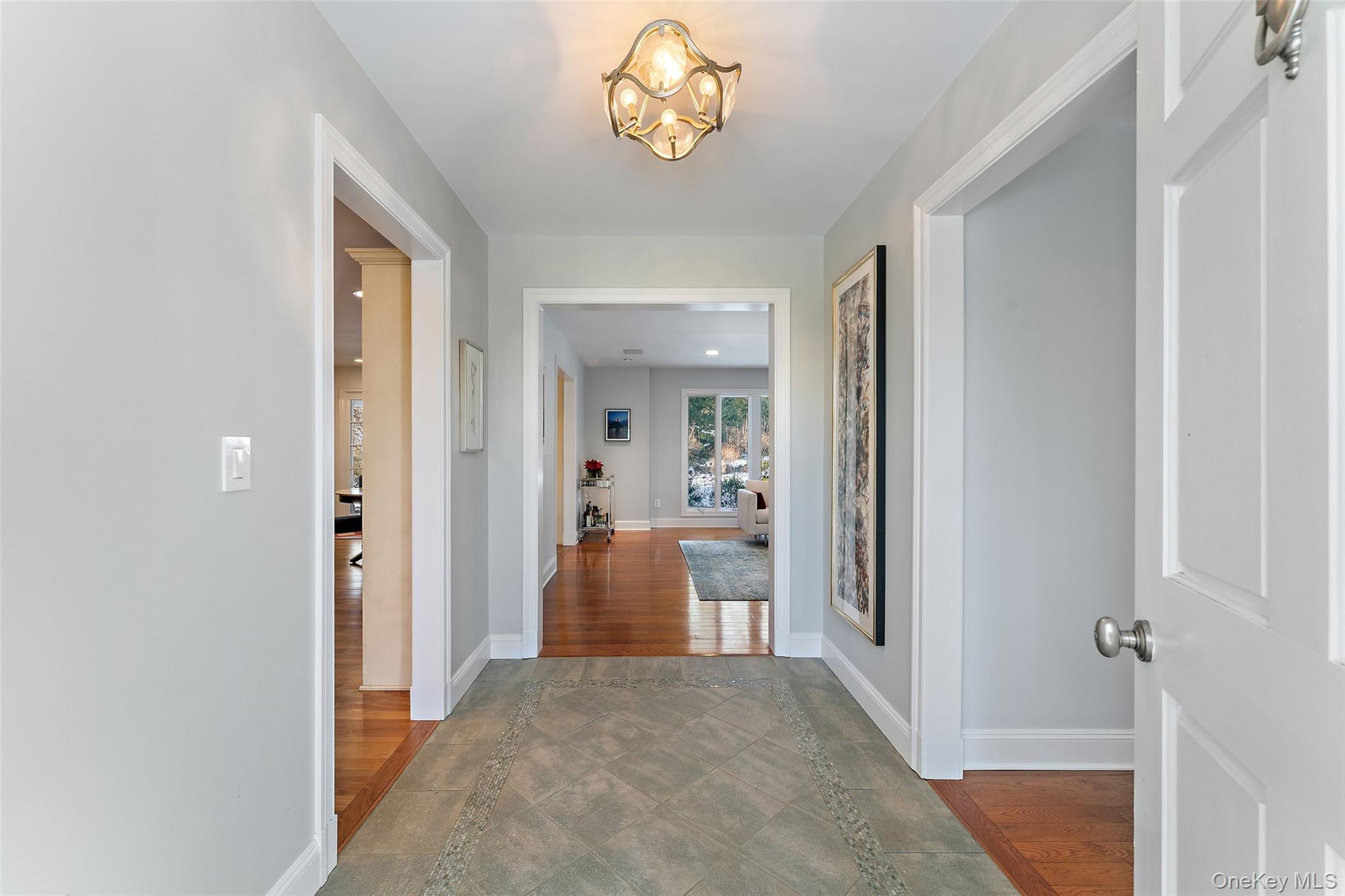 110 Round Hill Road Scarsdale, NY 10583 - Photo 6 of 48 Entry foyer