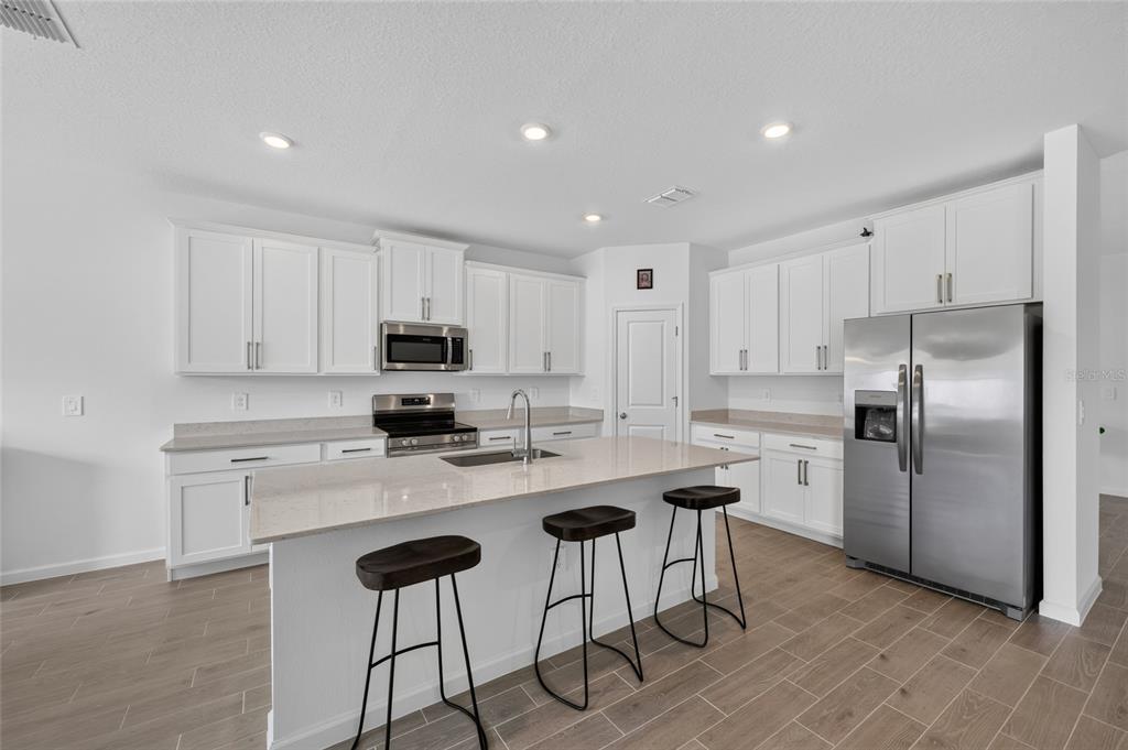 8846 Southwest 69th Terrace Ocala, FL 34476 - Photo 2 of 42