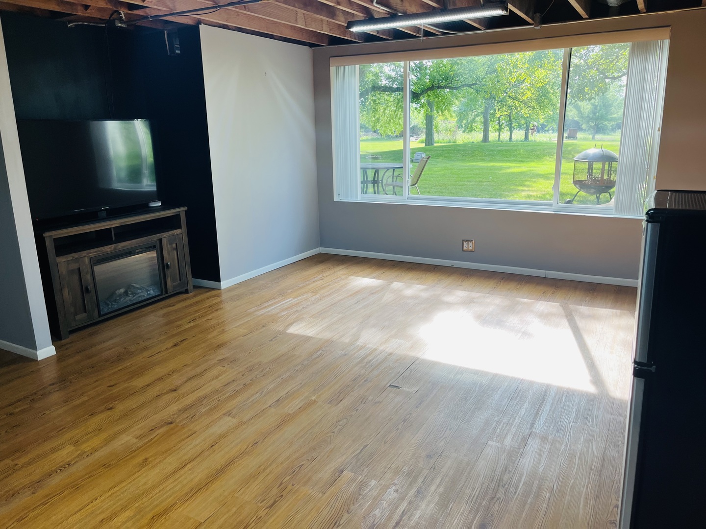 1906 North Green Bay Road Zion, IL 60099 - Photo 18 of 39 Gallery Image 18